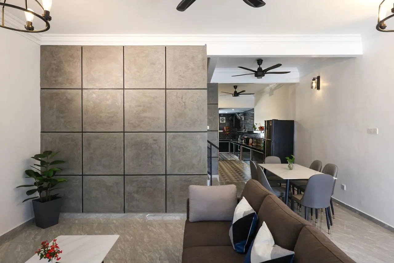 Micasa Homestay ايبوه 0*,